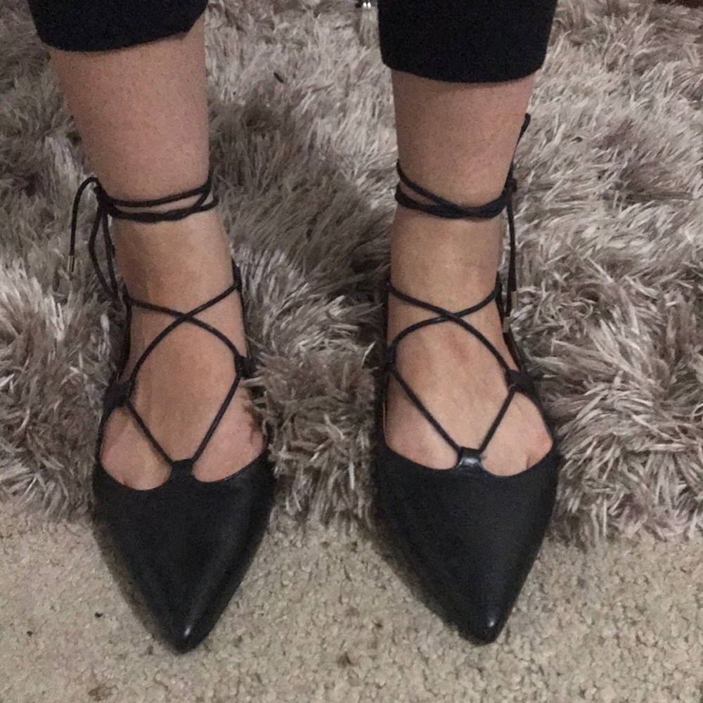 top shop | blk leather lace up flats | size 9